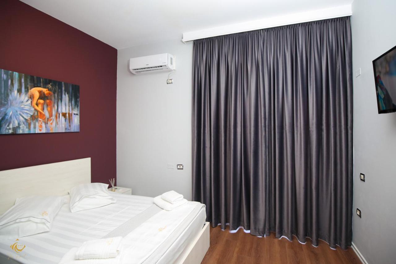Hotel The Hart Vlorë Exterior foto