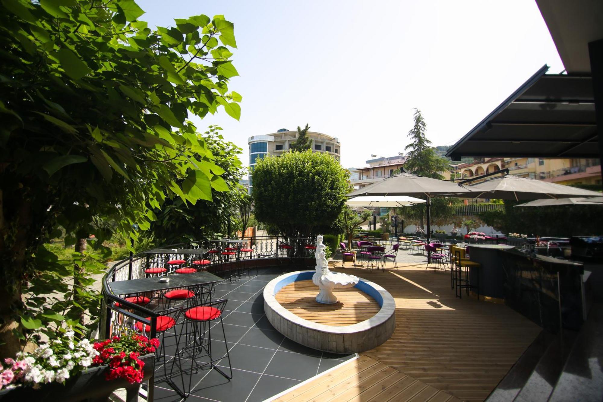 Hotel The Hart Vlorë Exterior foto